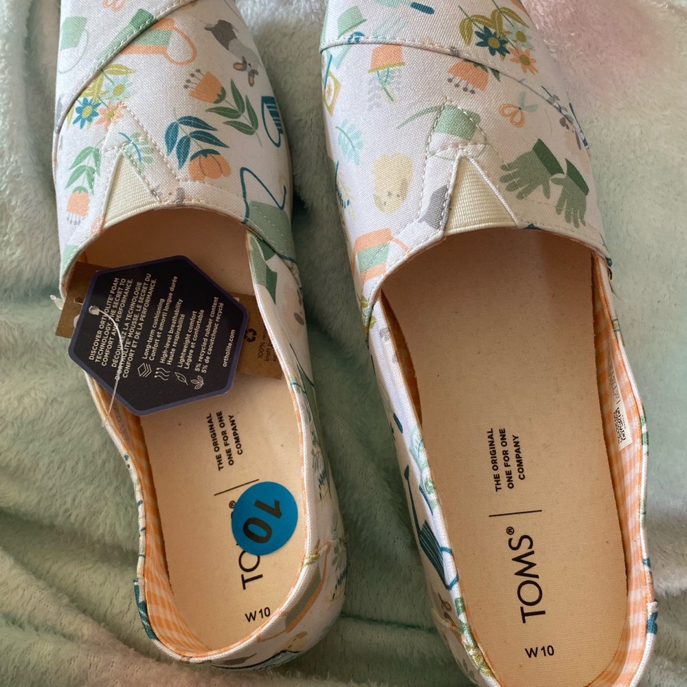 TOMS flats